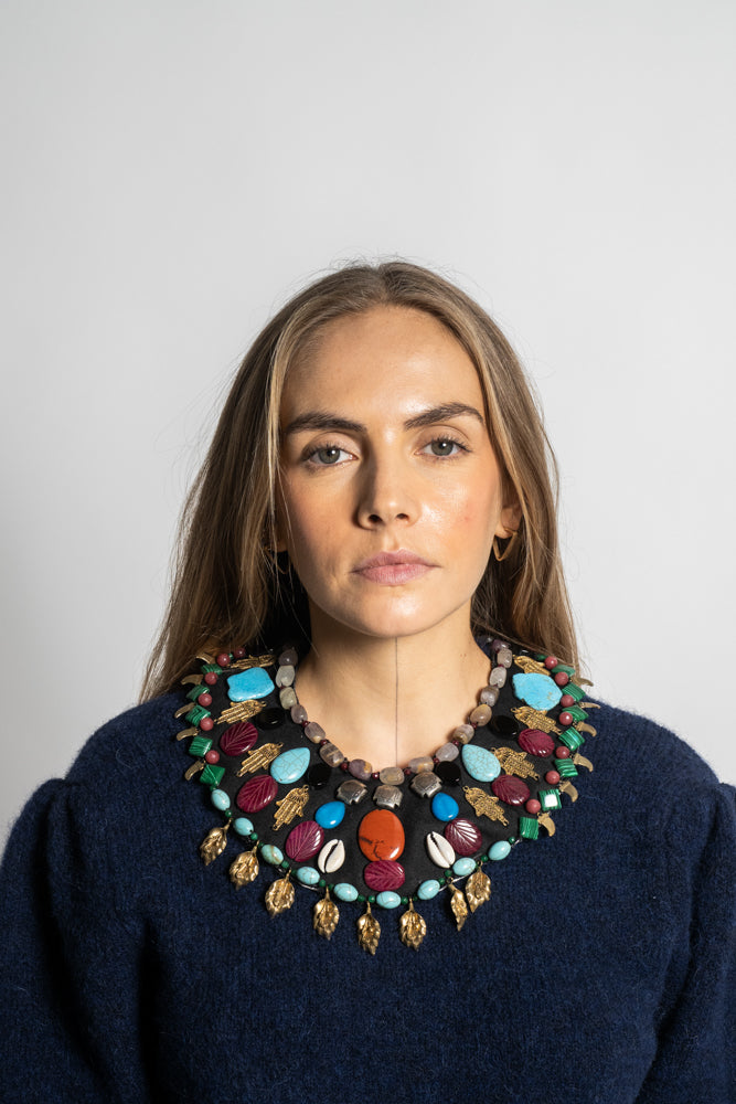 Mou Necklace